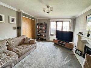 Lounge- click for photo gallery